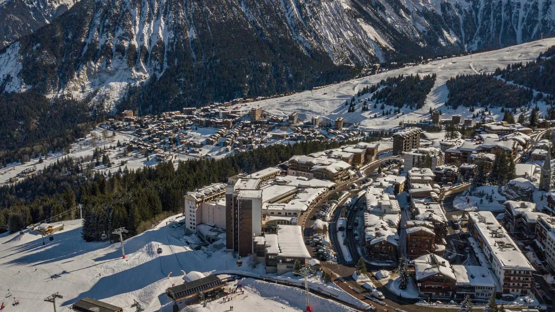 Appartement Courchevel - 3 Chambres, 6 Personnes, Cheminee, Parking, Wi-Fi - Fr-1-564-91 דירה
